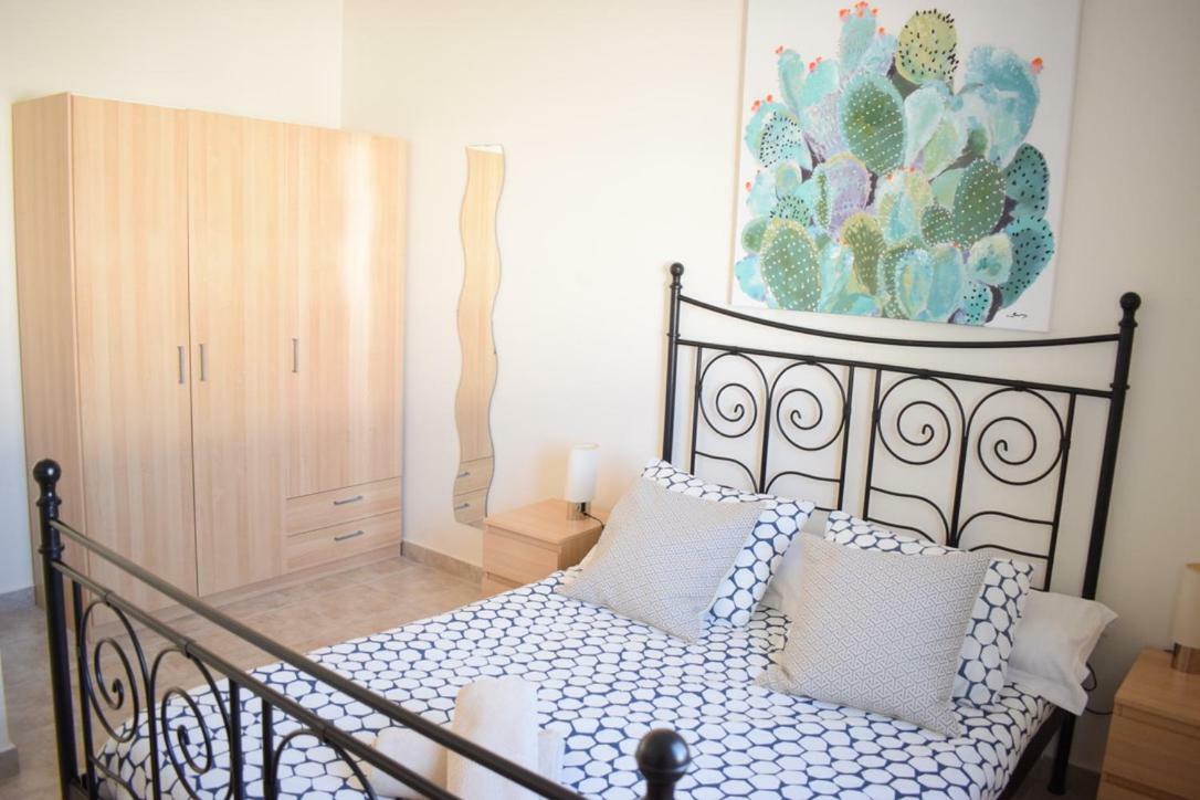 Villa Imogen With New Heated Swimming Pool Playa Blanca (Lanzarote)